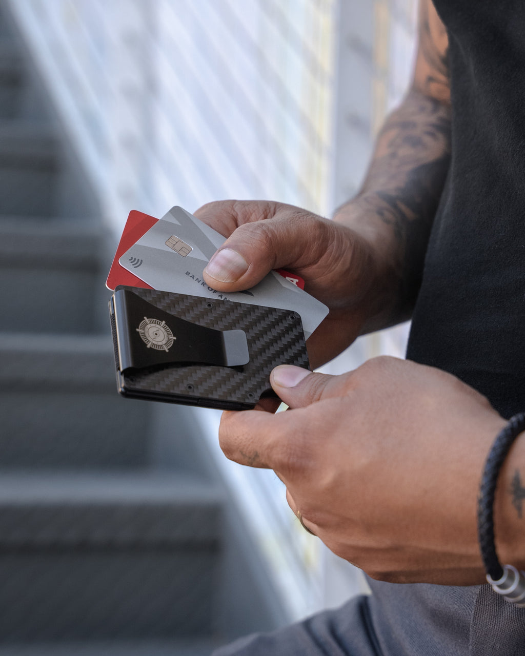 Armor-X Carbon Folio
